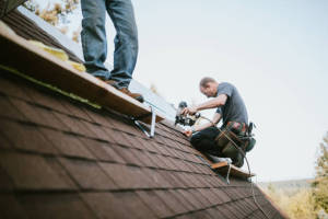 Local Roofers in Lakes Of Four Seasons, IN